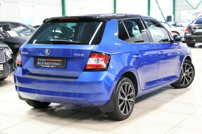 skoda-fabia-bensin-2015-big-2