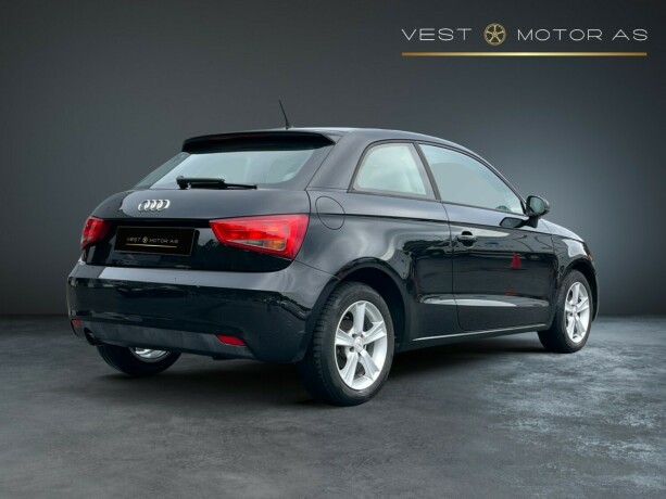 audi-a1-bensin-2011-big-7