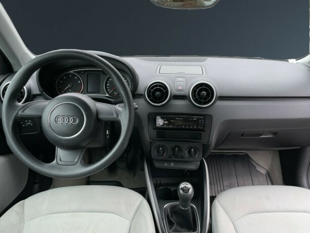 audi-a1-bensin-2011-big-13