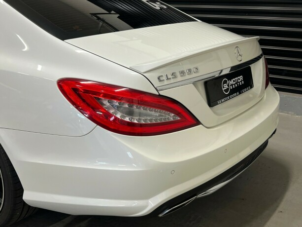 mercedes-benz-cls-bensin-2012-big-7