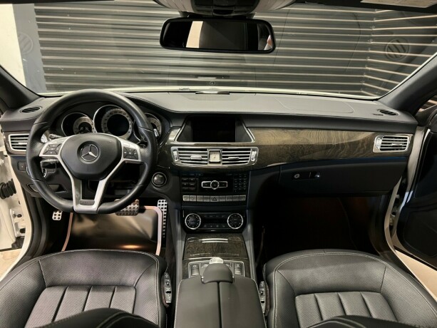 mercedes-benz-cls-bensin-2012-big-14