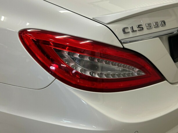 mercedes-benz-cls-bensin-2012-big-9