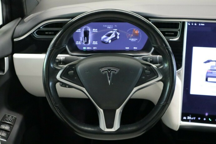 tesla-model-x-elektrisitet-2017-big-17