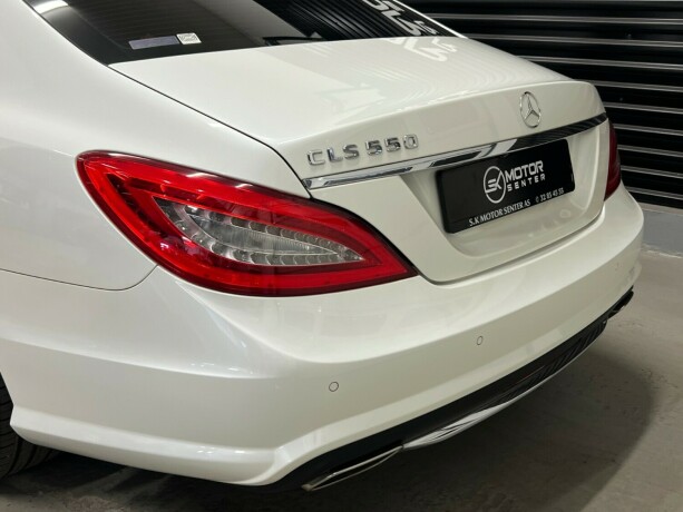 mercedes-benz-cls-bensin-2013-big-7