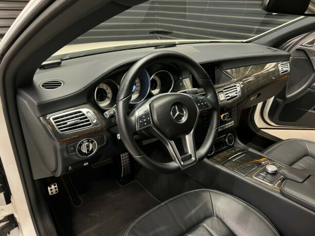 mercedes-benz-cls-bensin-2013-big-11