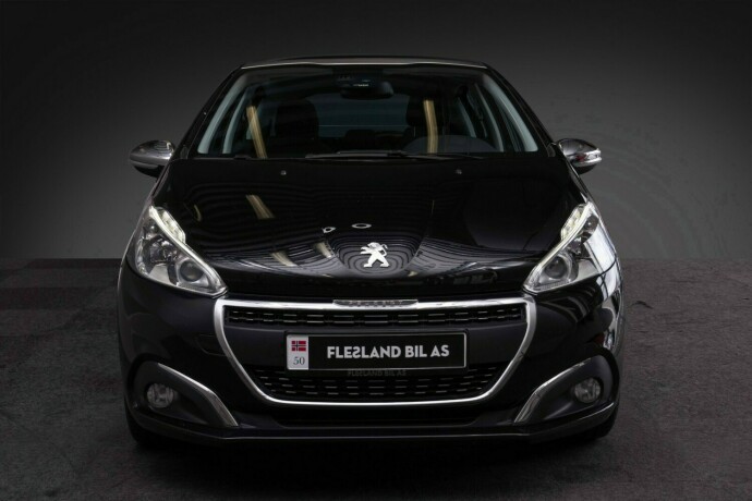 peugeot-208-bensin-2015-big-4