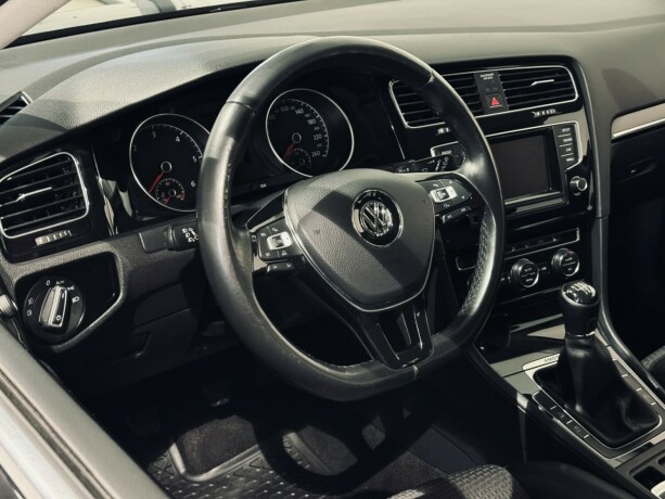 volkswagen-golf-diesel-2015-big-8