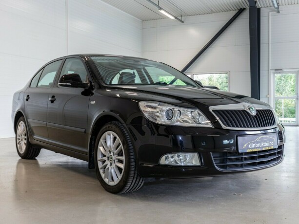 skoda-octavia-diesel-2011-big-6