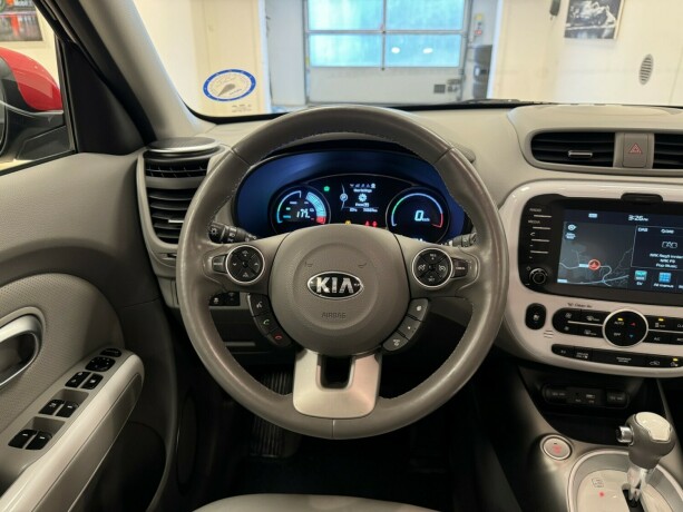 kia-soul-elektrisitet-2016-big-10