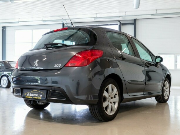 peugeot-308-diesel-2011-big-4