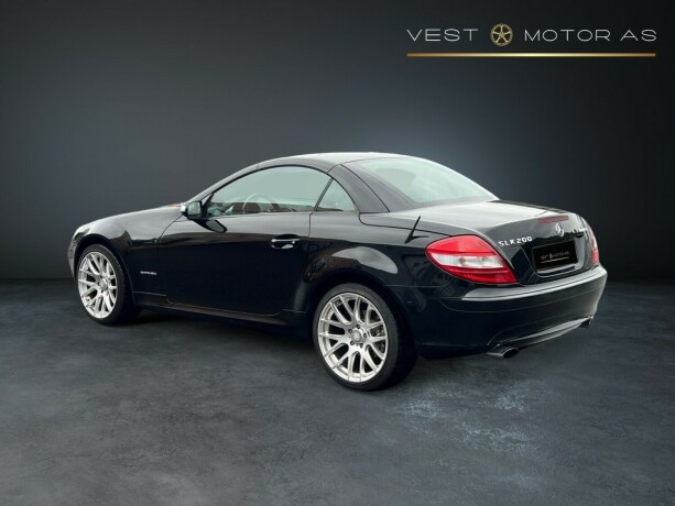 mercedes-benz-slk-bensin-2004-big-8