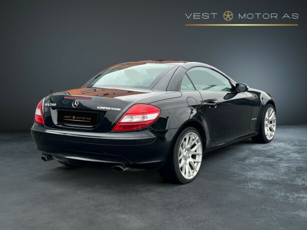 mercedes-benz-slk-bensin-2004-big-11