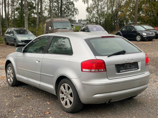 audi-a3-bensin-2005-big-5