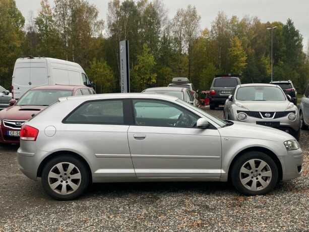 audi-a3-bensin-2005-big-6