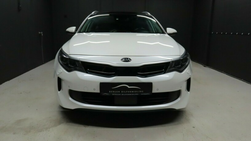 kia-optima-elektrisitetbensin-2018-big-1