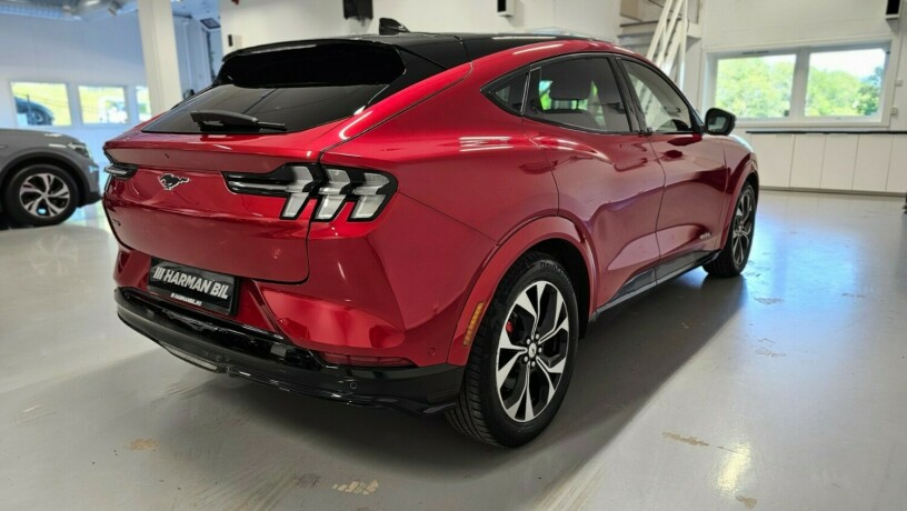 ford-mustang-mach-e-elektrisitet-2021-big-3