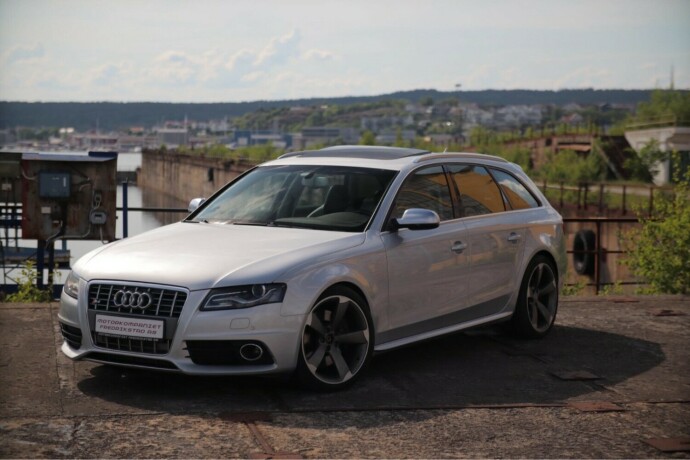 audi-s4-bensin-2010-big-1