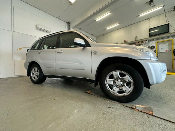 toyota-rav4-diesel-2003-big-6