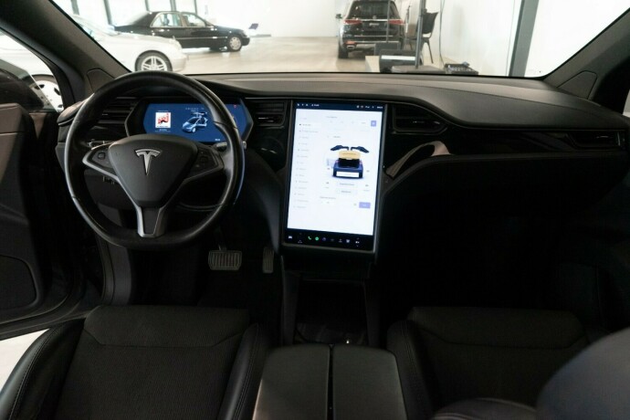 tesla-model-x-elektrisitet-2018-big-7