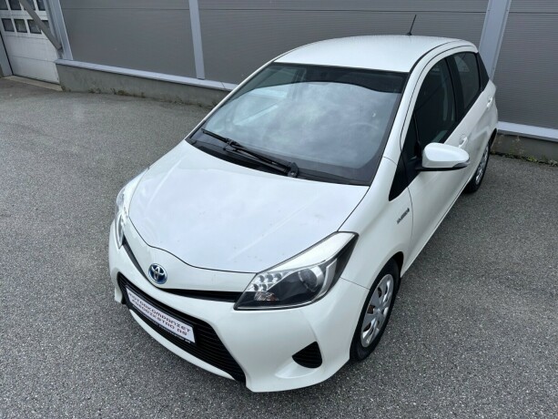 toyota-yaris-bensin-2014-big-5