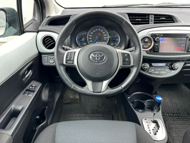 toyota-yaris-bensin-2014-big-14