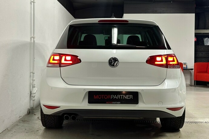 volkswagen-golf-diesel-2014-big-5