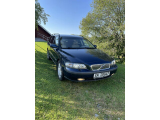 2003 V70 VOLVO 2.4l Bensin