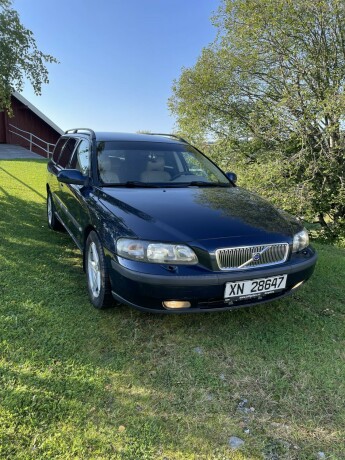 2003-v70-volvo-24l-bensin-big-0