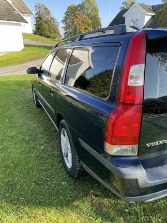 2003-v70-volvo-24l-bensin-big-3