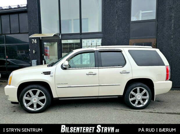 cadillac-escalade-bensin-2012-big-3