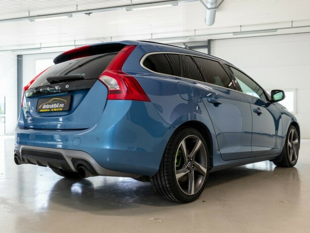 volvo-v60-diesel-2014-big-4