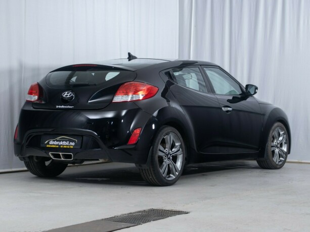 hyundai-veloster-bensin-2012-big-5