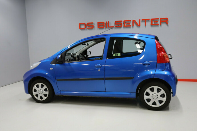 peugeot-107-bensin-2011-big-3