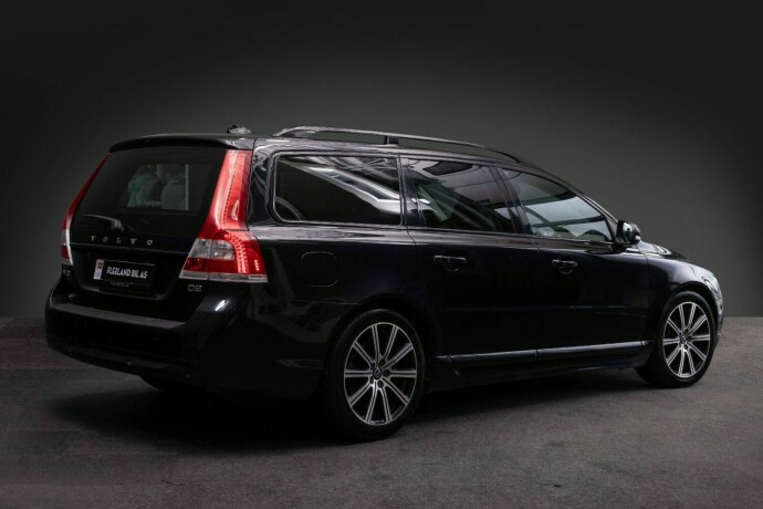 volvo-v70-diesel-2015-big-8