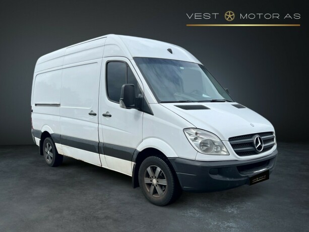 mercedes-benz-sprinter-diesel-2012-big-0