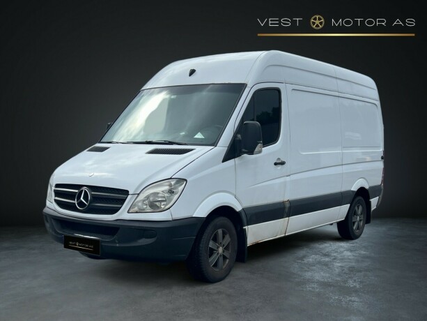 mercedes-benz-sprinter-diesel-2012-big-2