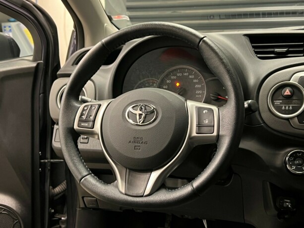 toyota-yaris-bensin-2014-big-12