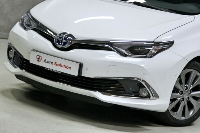 toyota-auris-elektrisitetbensin-2017-big-17