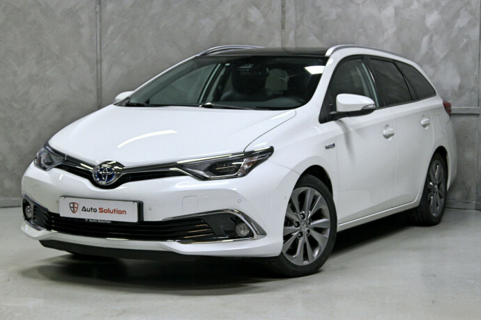 toyota-auris-elektrisitetbensin-2017-big-0