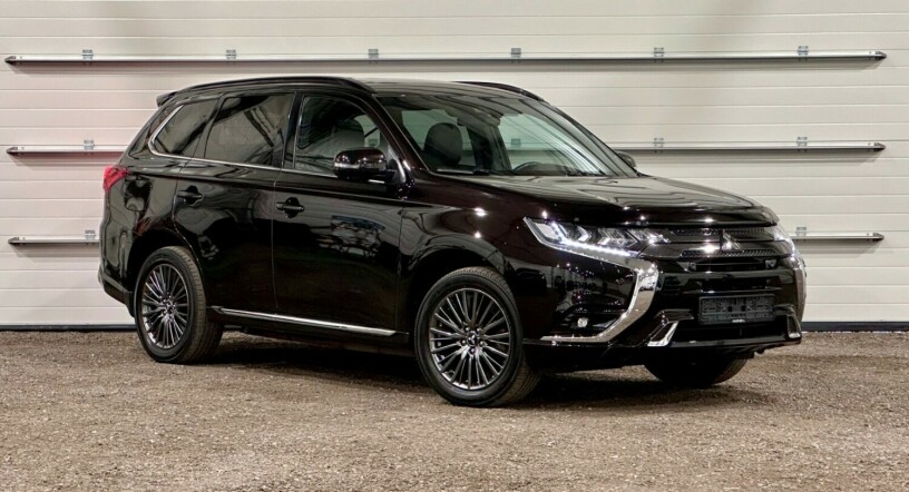 mitsubishi-outlander-elektrisitetbensin-2019-big-0