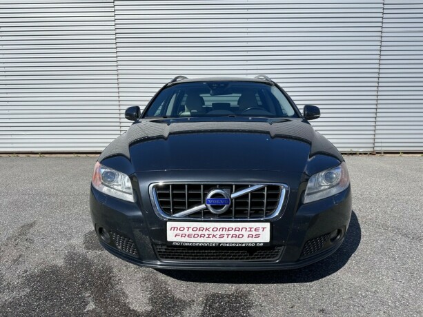 volvo-v70-diesel-2012-big-8