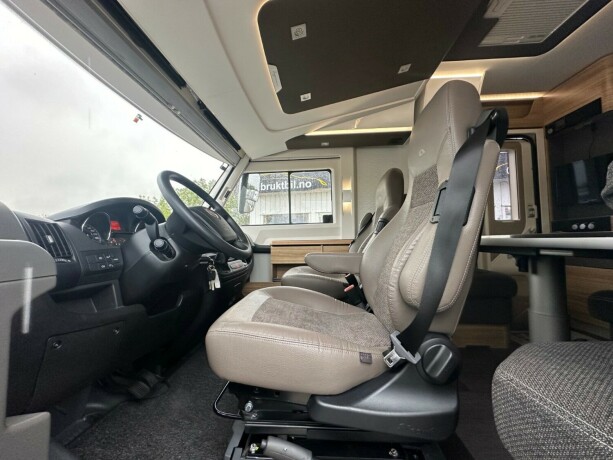 adria-sonic-supreme-i-810sc-topputgave-queensbed-senkeseng-2-x-aircon-diesel-2019-big-14