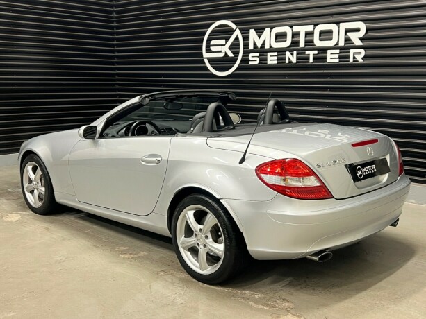 mercedes-benz-slk-bensin-2005-big-2