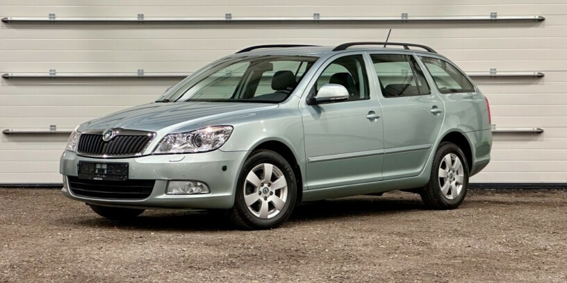 skoda-octavia-bensin-2012-big-6