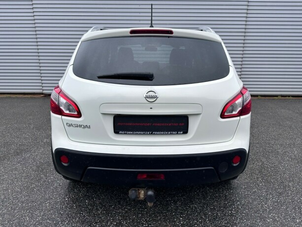 nissan-qashqai-bensin-2013-big-10