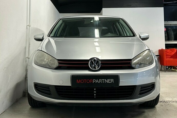 volkswagen-golf-bensin-2009-big-1