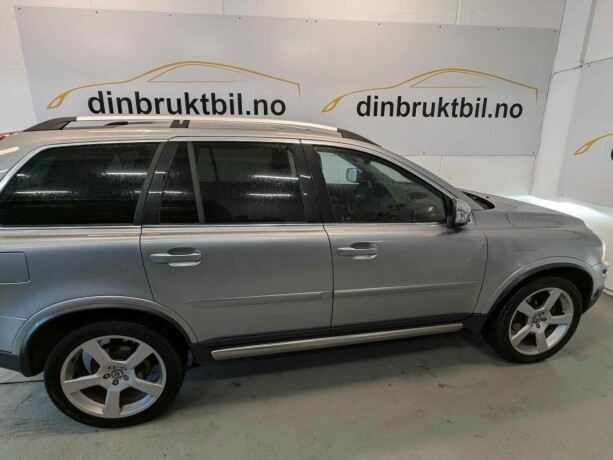 volvo-xc-90-diesel-2011-big-3