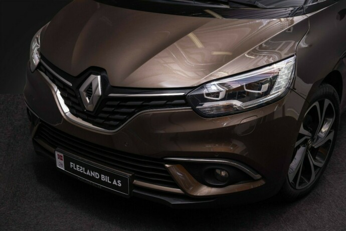 renault-scenic-diesel-2018-big-3