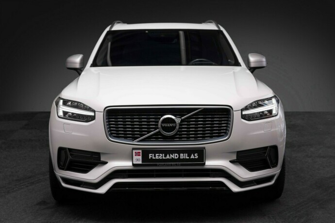 volvo-xc-90-elektrisitetbensin-2017-big-5