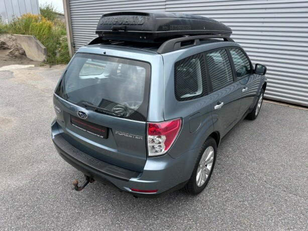 subaru-forester-bensin-2011-big-7